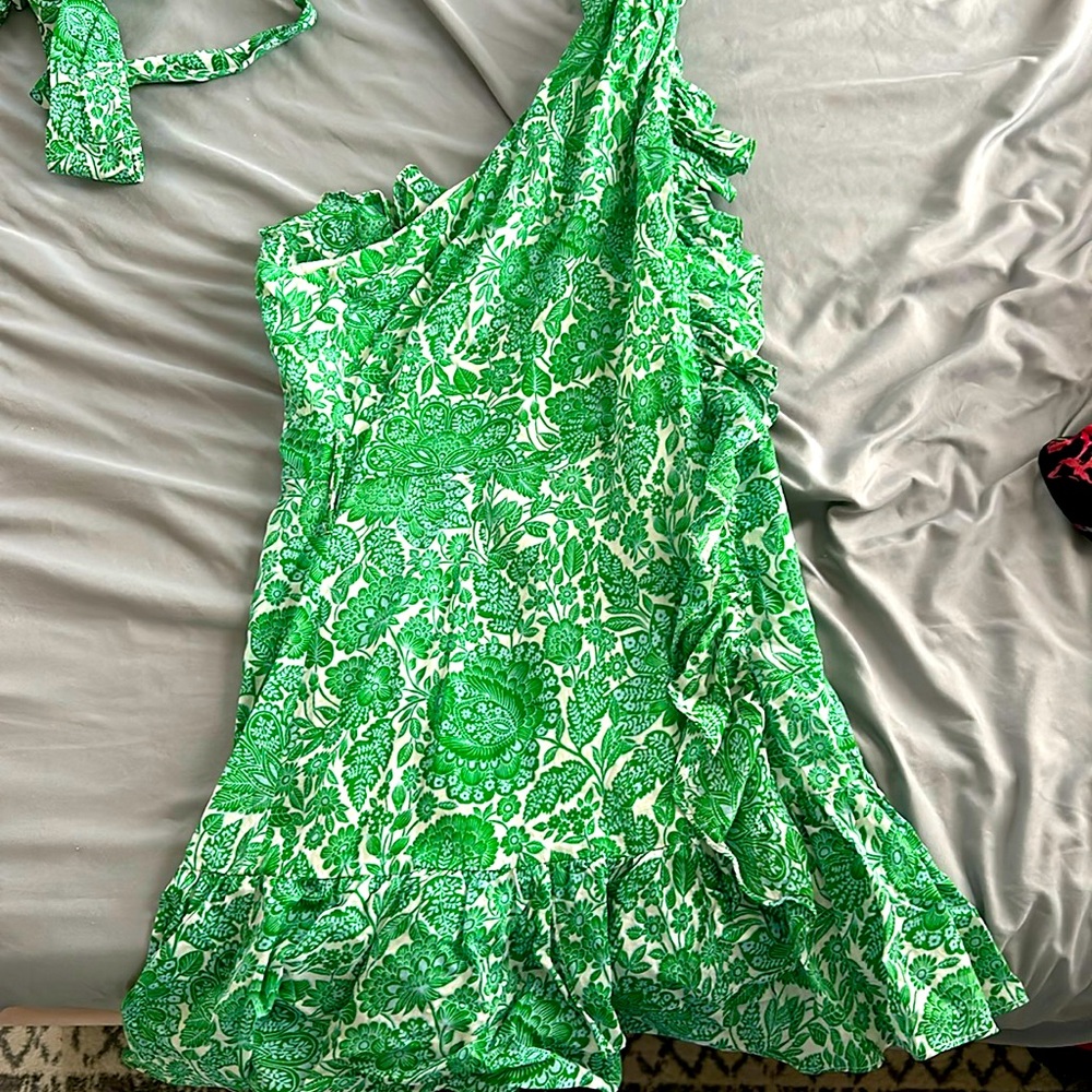 Green one shoulder dress